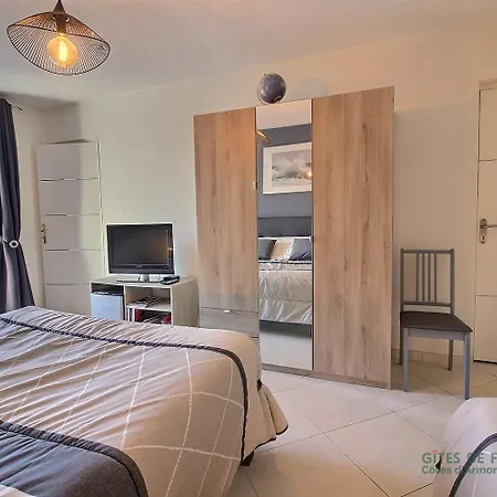 La Vieux Bed & Breakfast